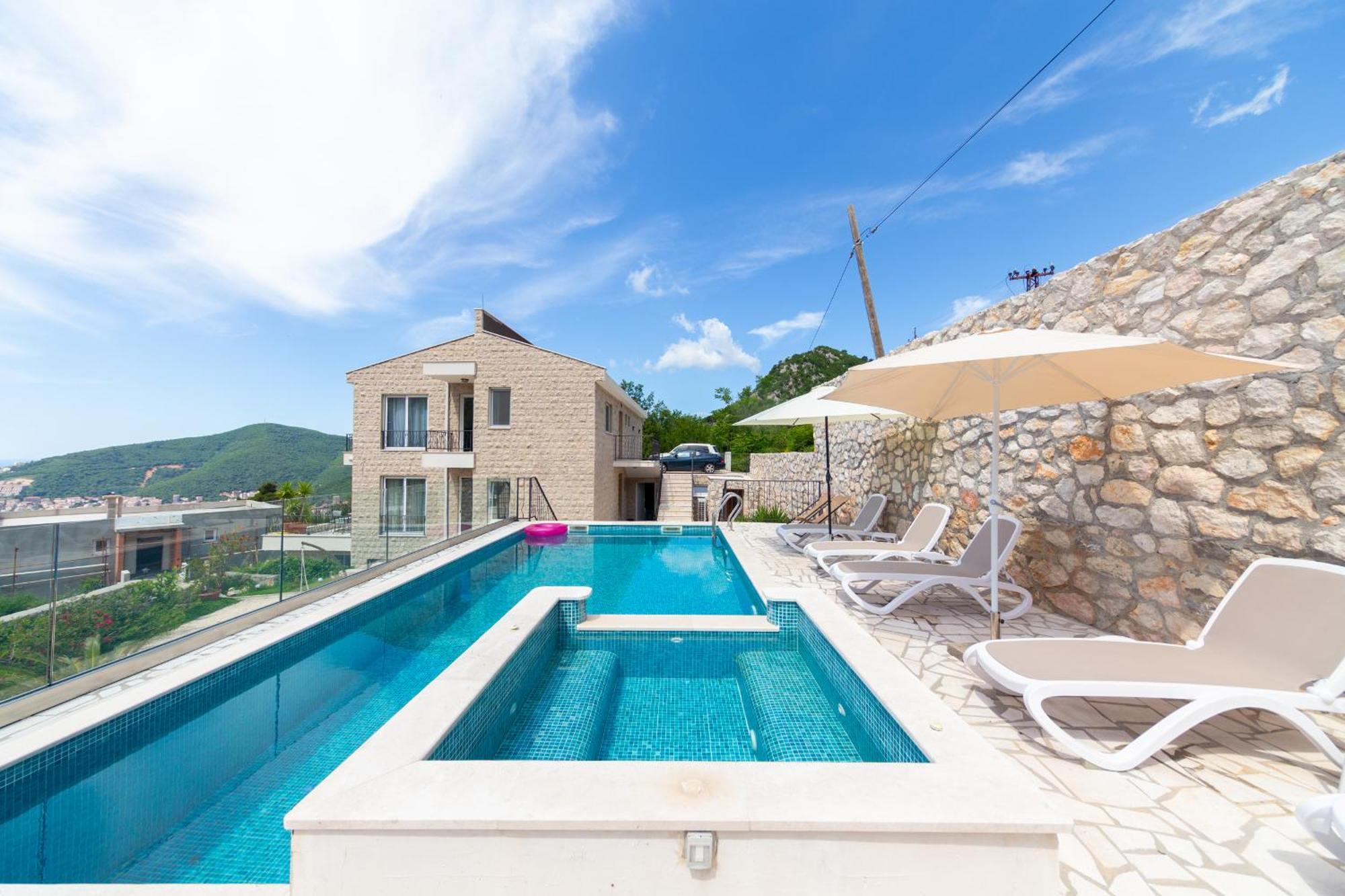 Ventus Rosa Apartment Budva